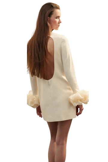 Open-back dress with flower cuffs